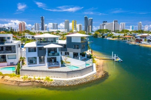 A Palm Springs style project completed at Flamingo Key, Broadbeach.