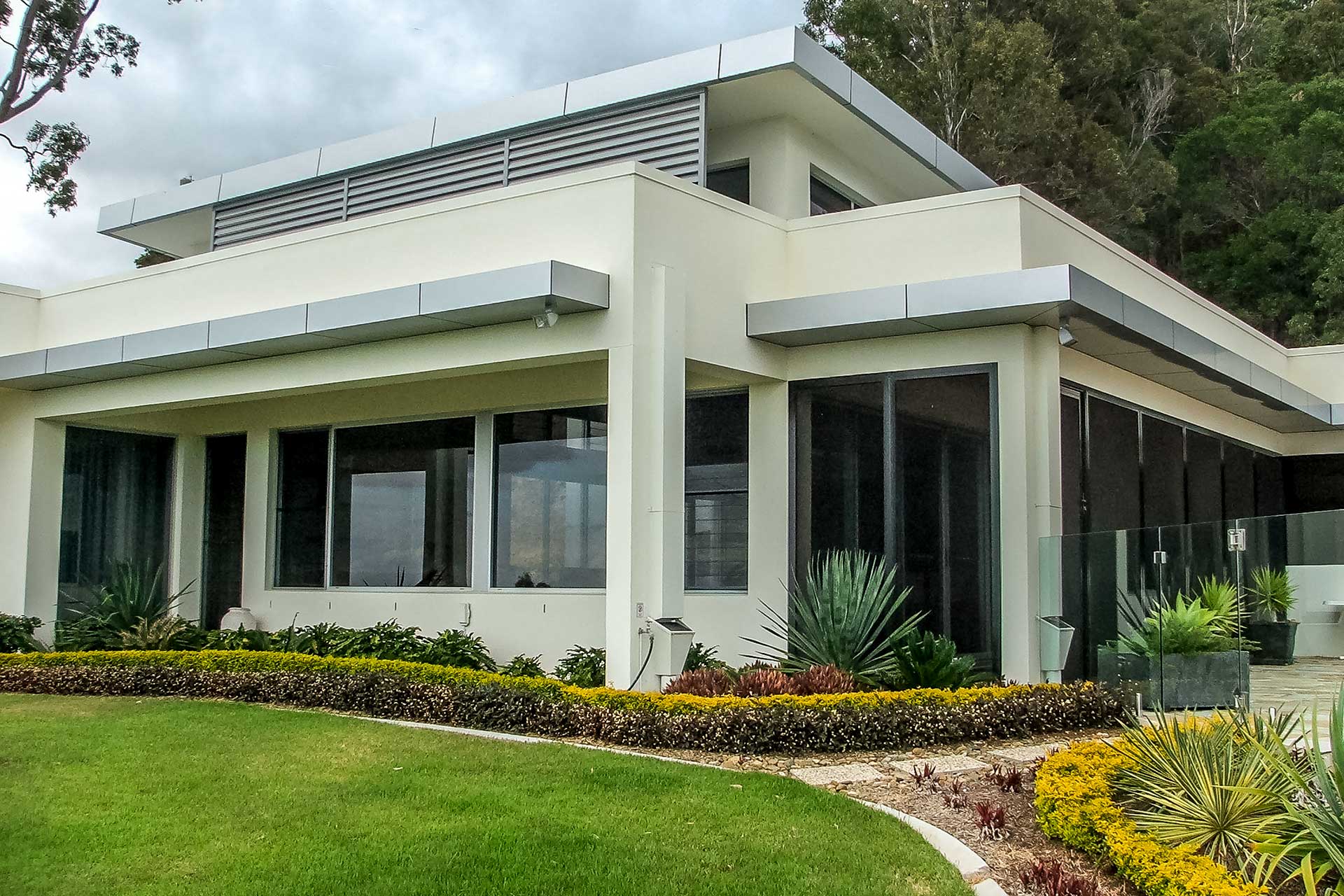 Design features like on this valley home can enable your home to stand out from the rest.