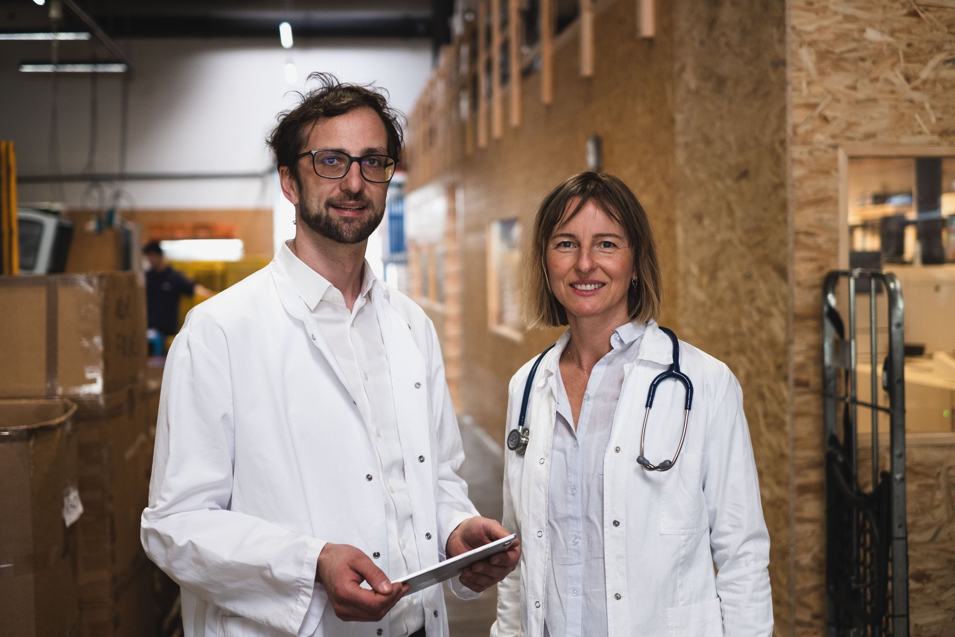 Mann, Frau, weißer Kittel, Medizin 