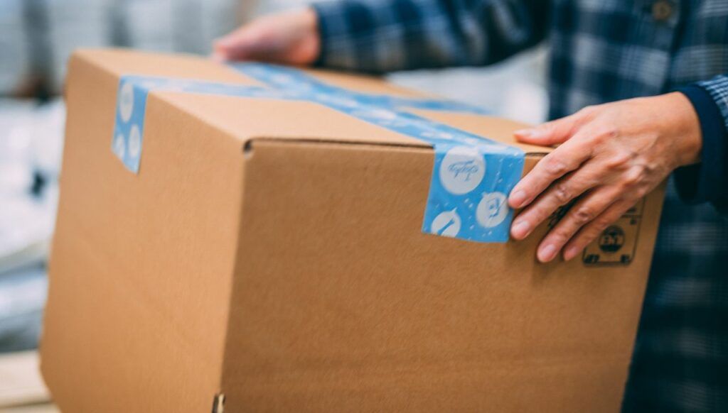 Comment bien emballer un colis : les erreurs à ne plus commettre