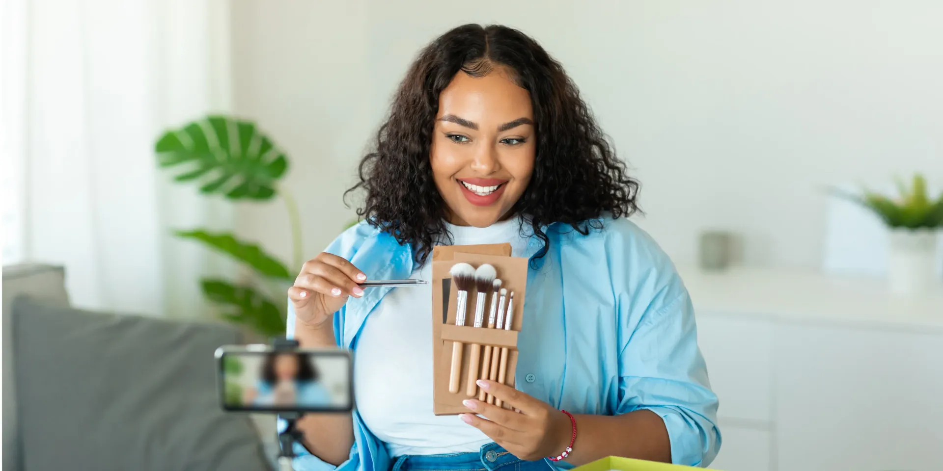 Micro-content planning : a simple framework for consistent social visibility