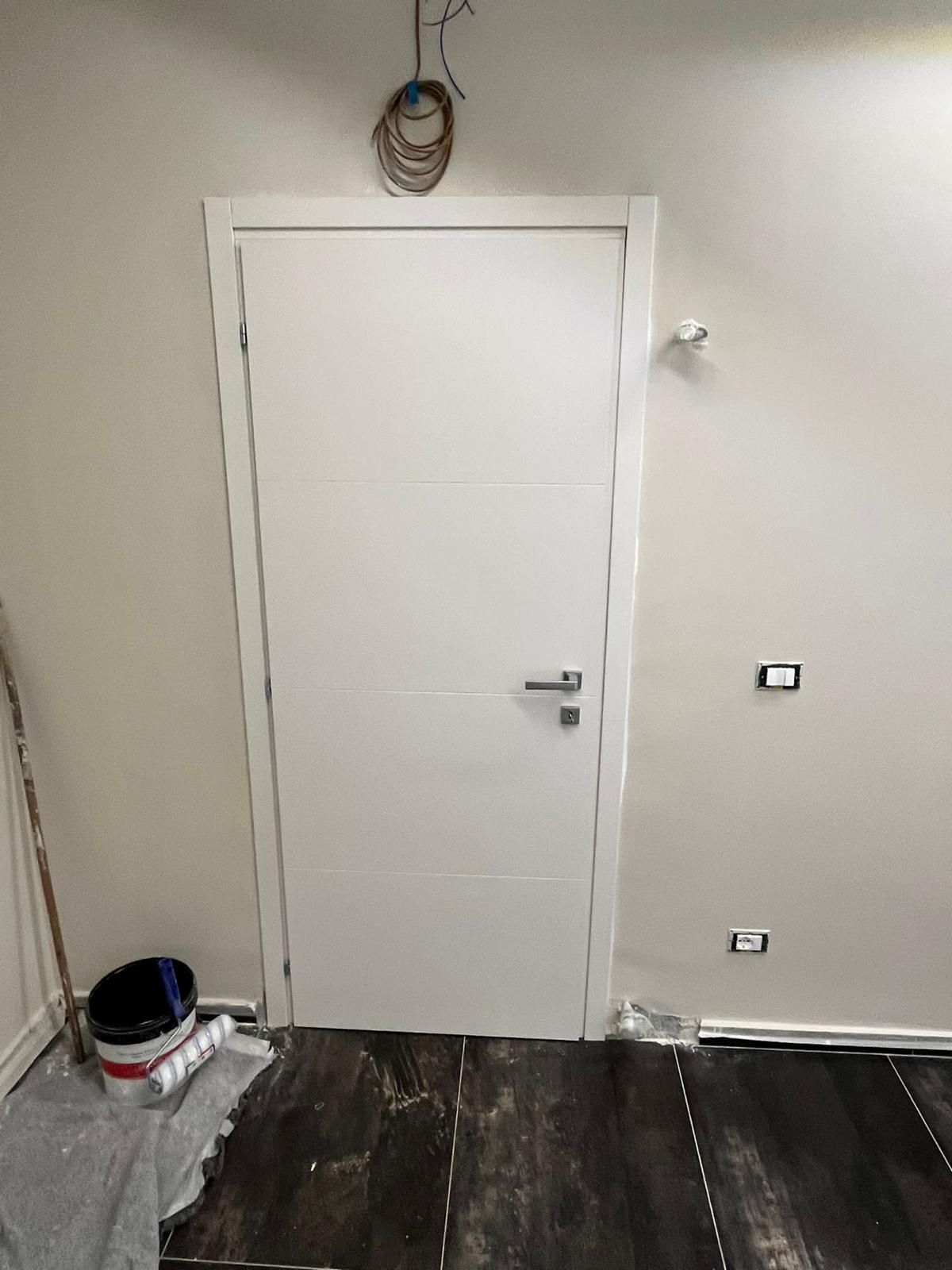 porta bianca laccata