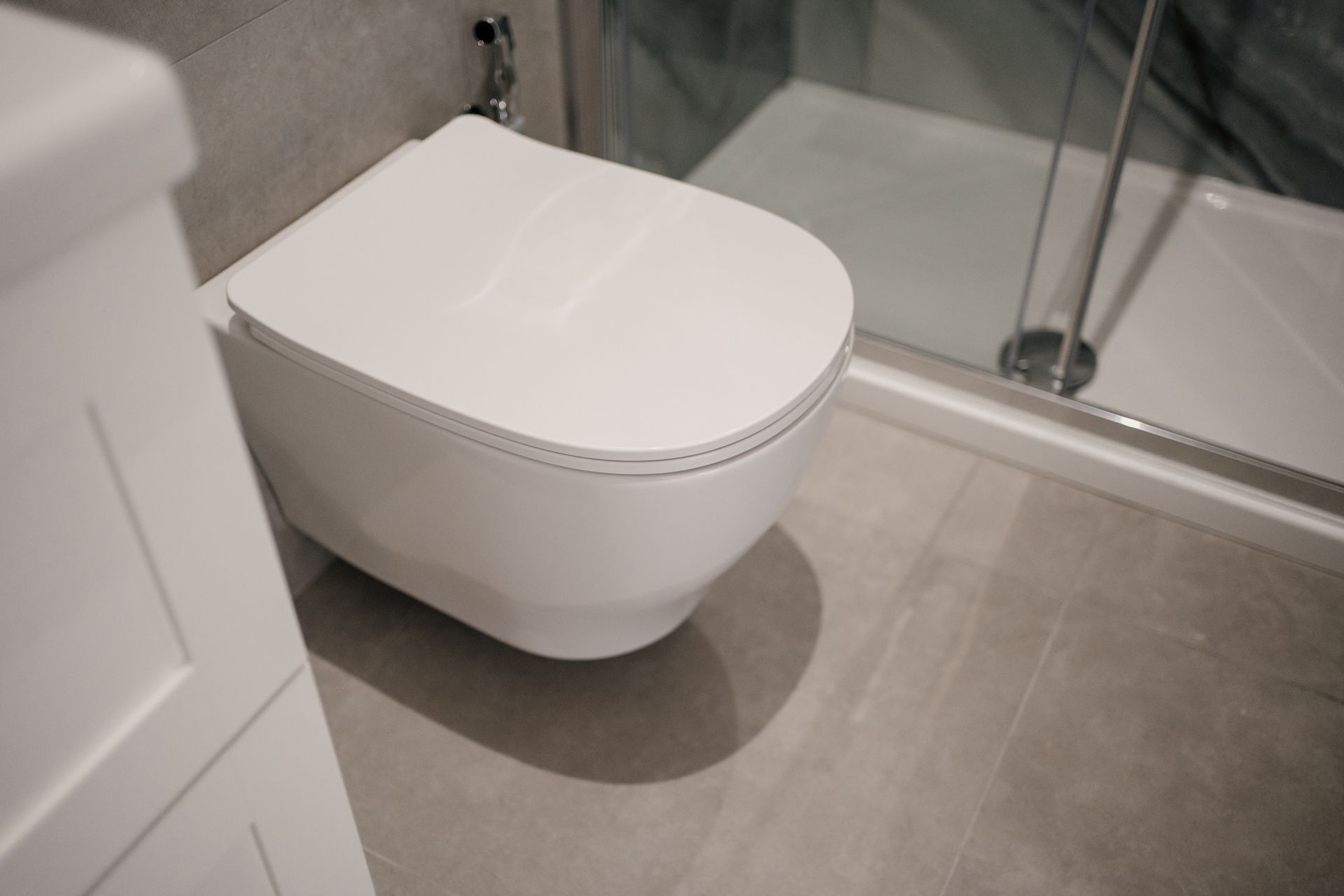 sanitari in ceramica bianca