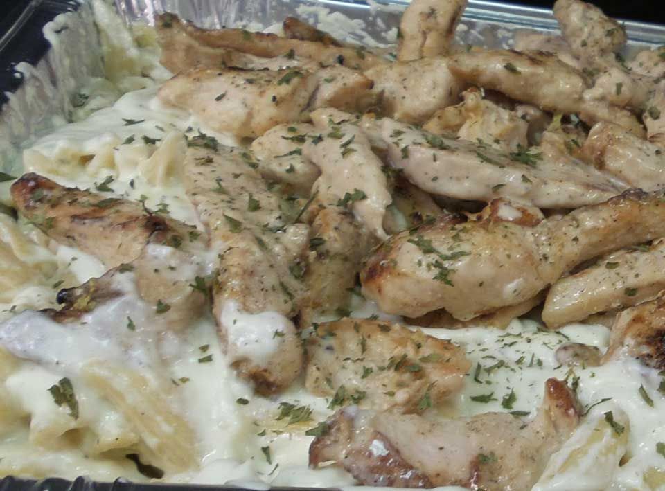 chicken alfredo upclose