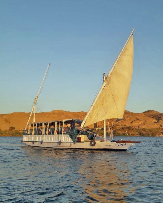 Dahabiya Kingfisher Nile cruise, sailing between Luxor and Aswan in Egypt