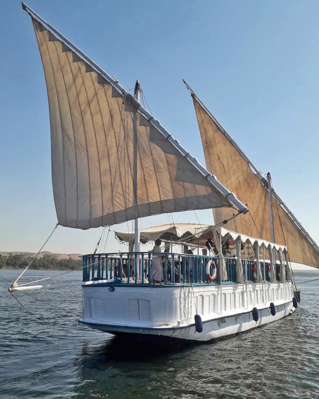 Dahabiya Kingfisher Nile cruise, sailing between Luxor and Aswan in Egypt