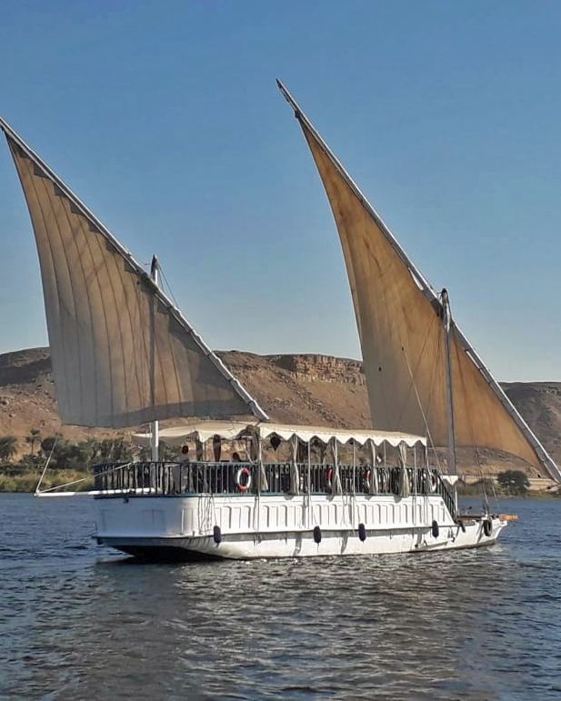 Dahabiya Kingfisher Nile cruise, sailing between Luxor and Aswan in Egypt