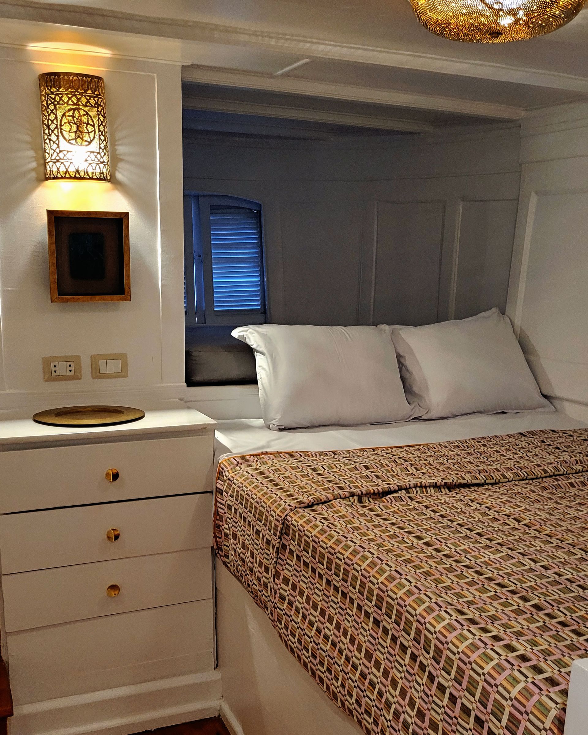 Dahabiya Nile cruise Luxor Aswan, original 1899 Dahabiya Kingfisher, private Nile cruises Egypt