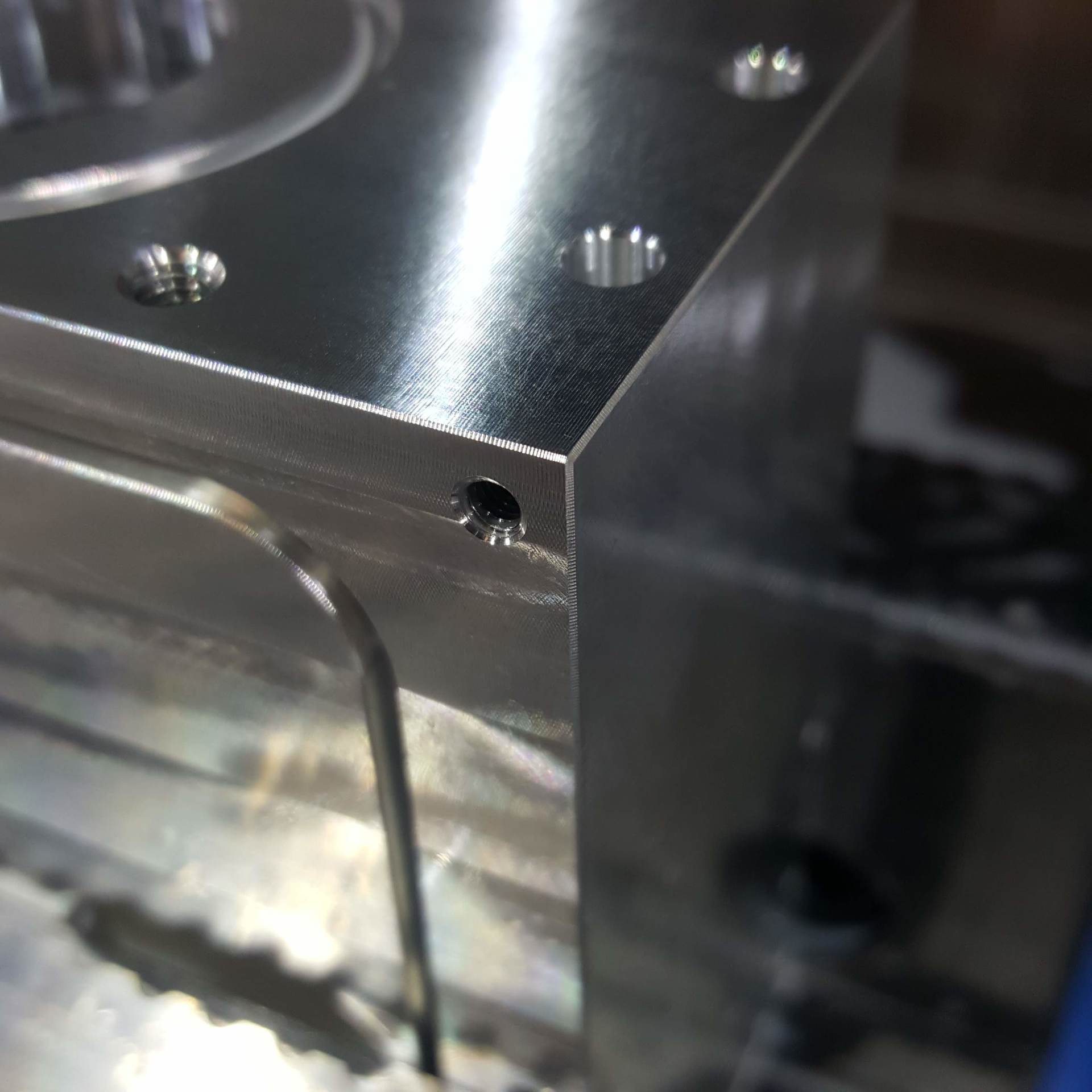 Corner+detail+on+a+CNC+machined+housing-1920w