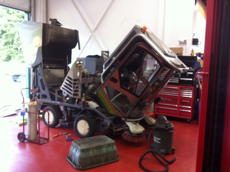 Repairing Cleaning Machine in Nanaimo, BC - Auto Check Automotive