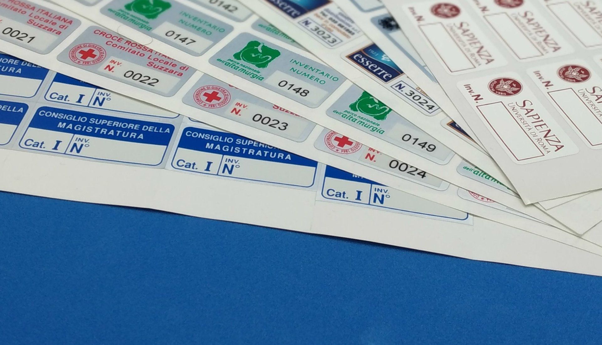 etichette in poliestere