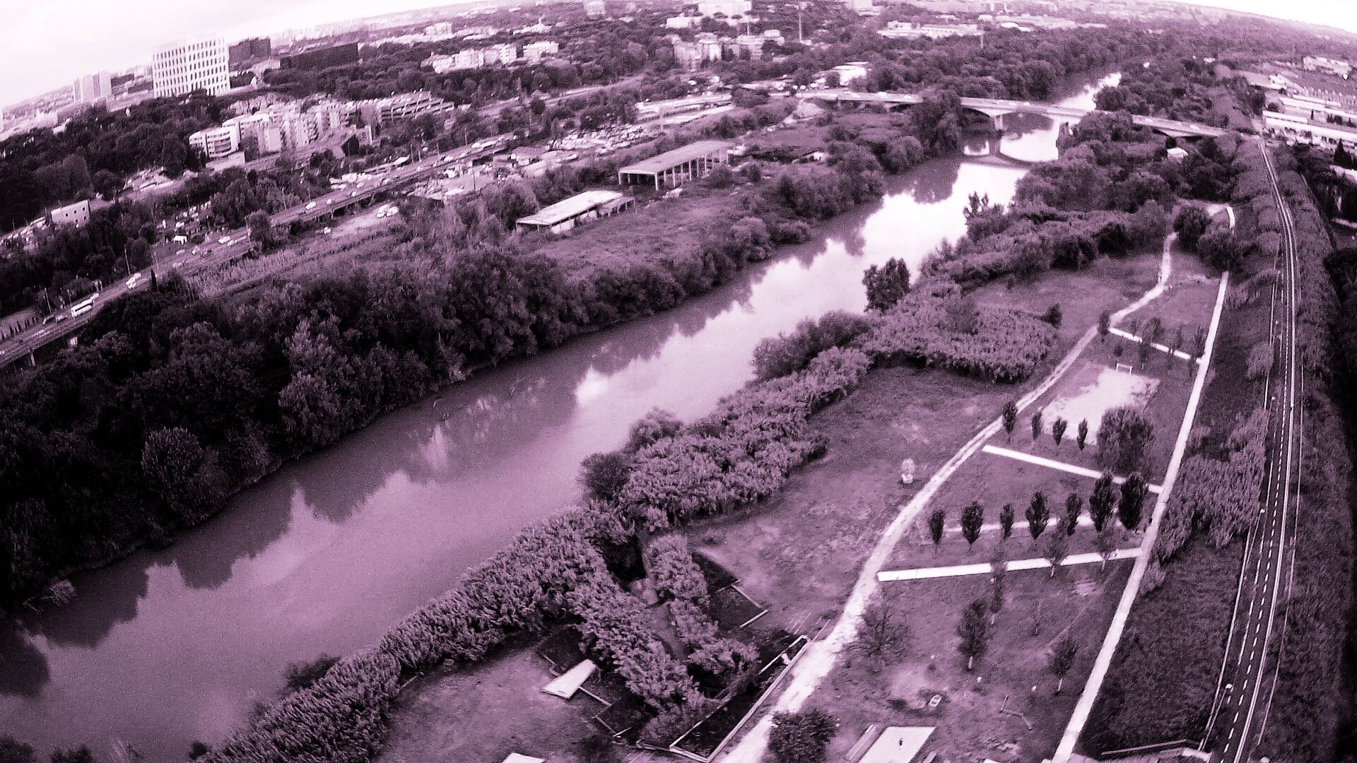 vista dall'alto del fiume Tevere e del Parco Tevere Magliana