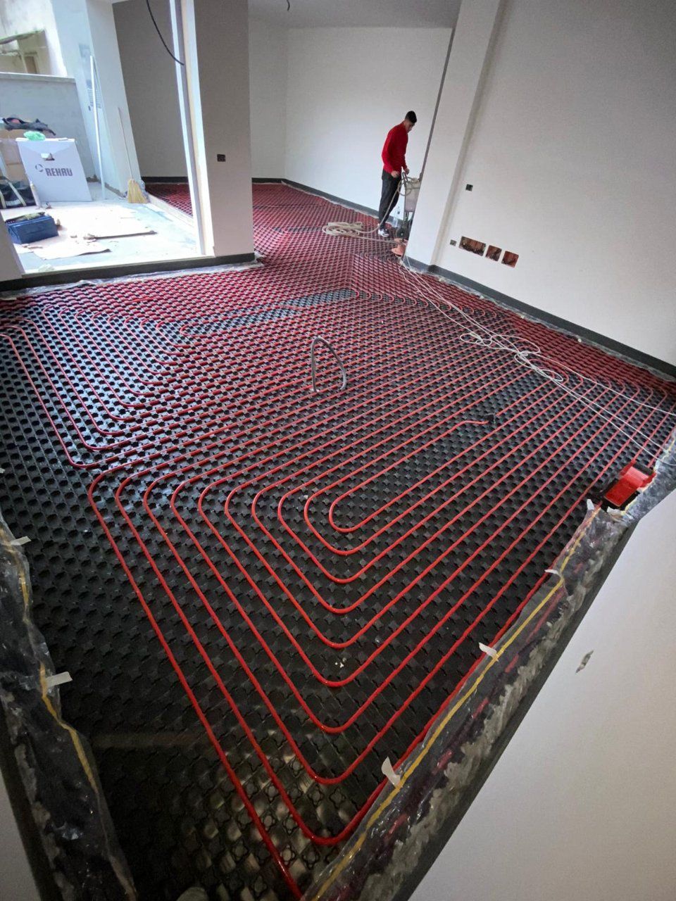 posa impianto di riscaldamento a pavimento