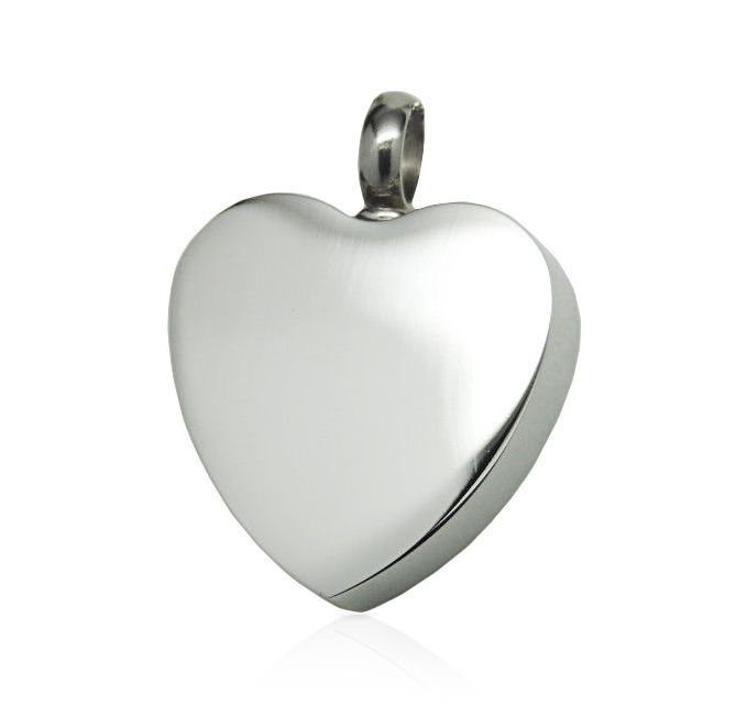 Classic Heart Pendant Silver Tone — Little Treasures Pet Cremation in Bells Park, QLD