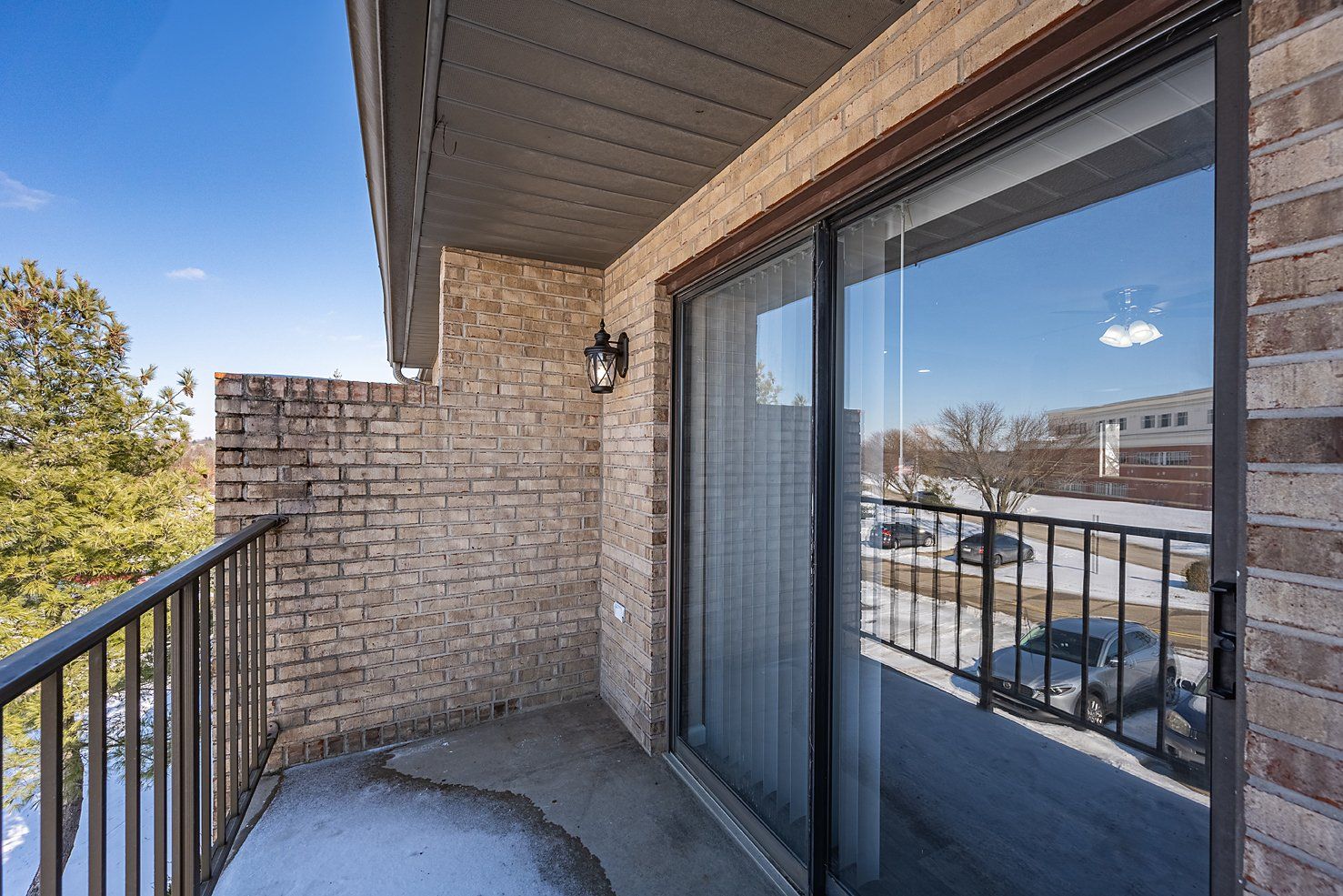 Venture Adds Skyridge Apartments