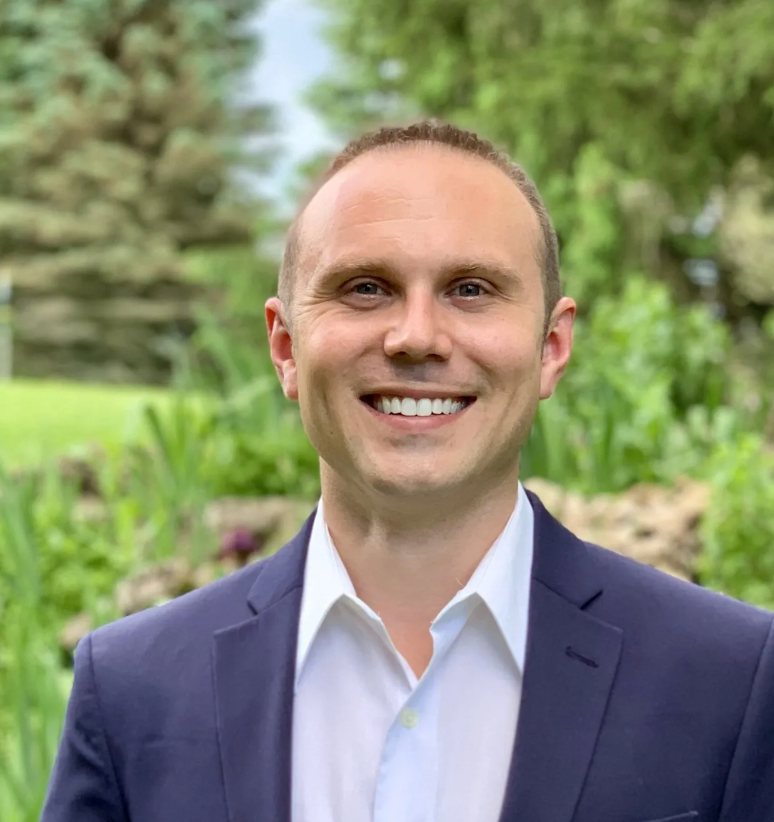 Nathan Mitchell Headshot Picture