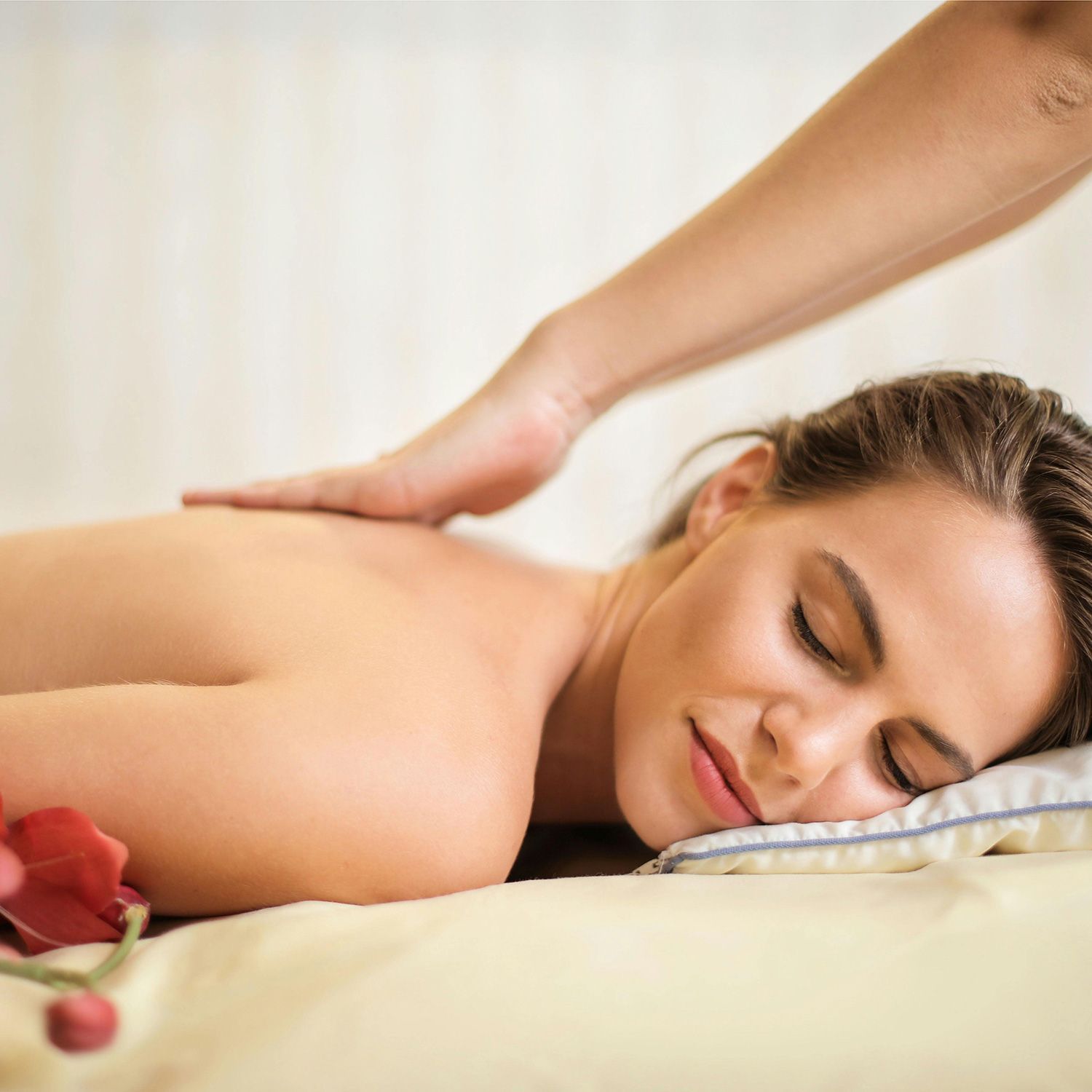 Wellness-Kur Ayurvedische Massagen in Nürnberg bei Soulbalance (Reiki, Psych-K). Abhyanga oder
Abhyanga + Garshan Massage.