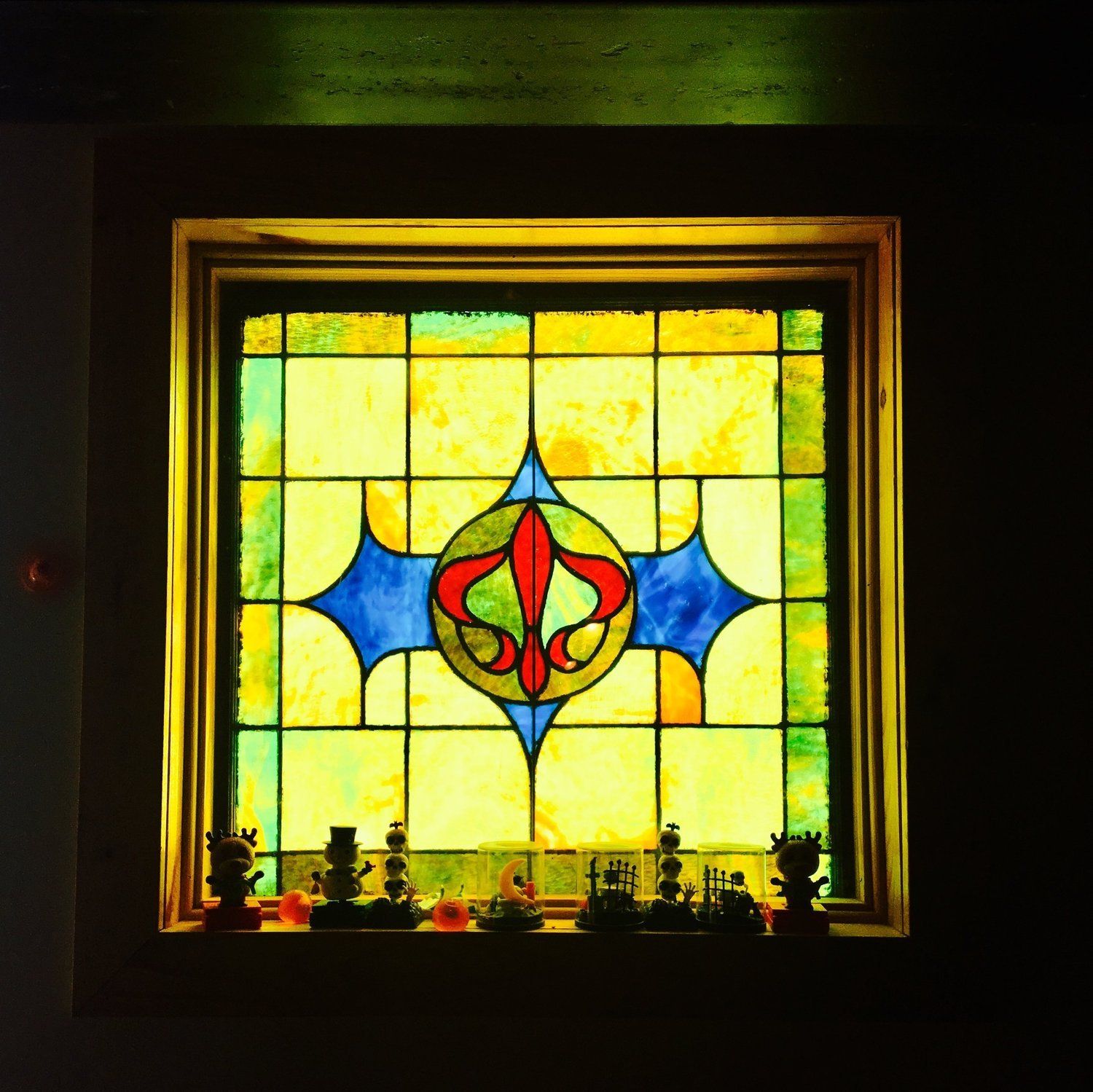 Stain glass window