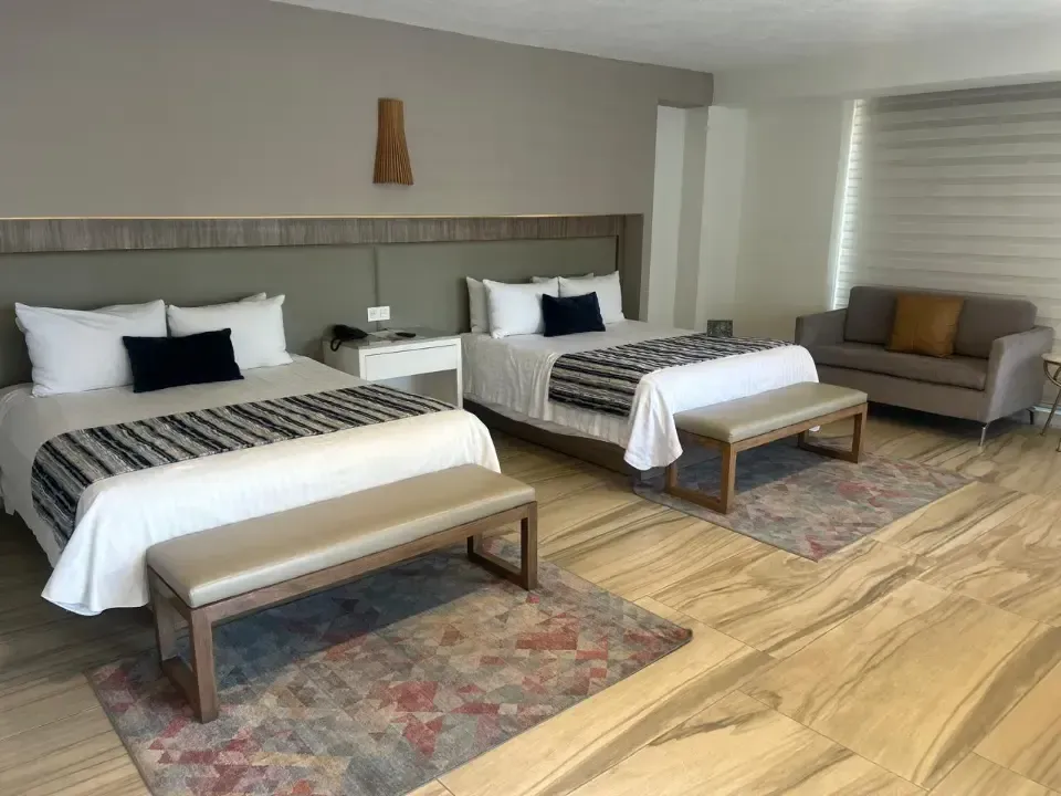  125 habitaciones