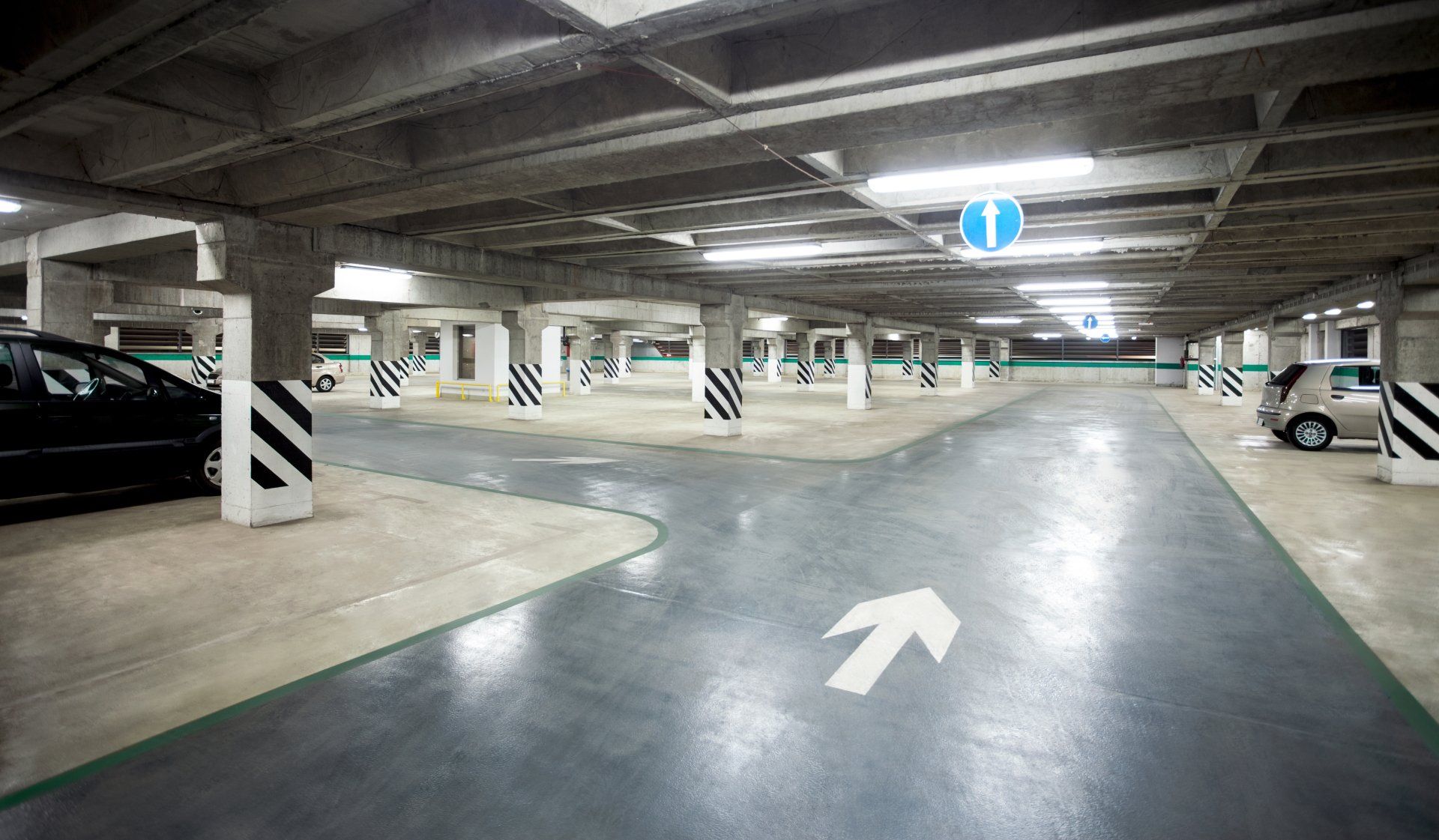 parking lot electrician