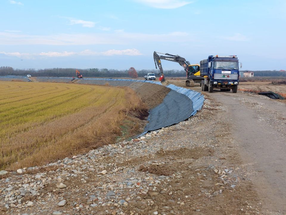 Adeguamento quote d’argine torrente