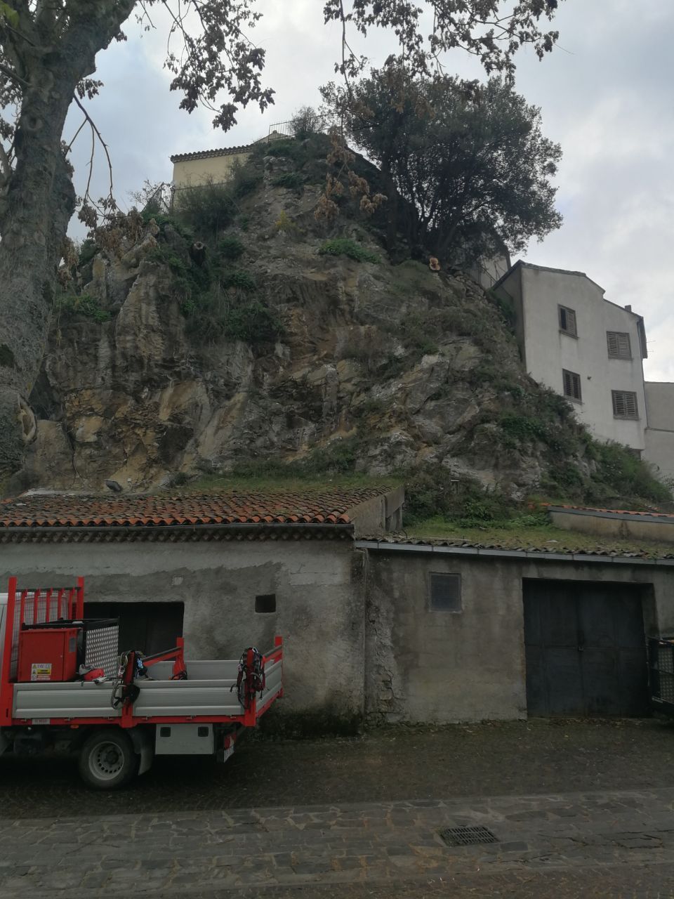 Consolidamento versante a Satriano di Lucania