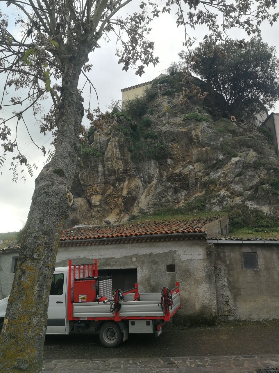 Azienda per consolidamento versante