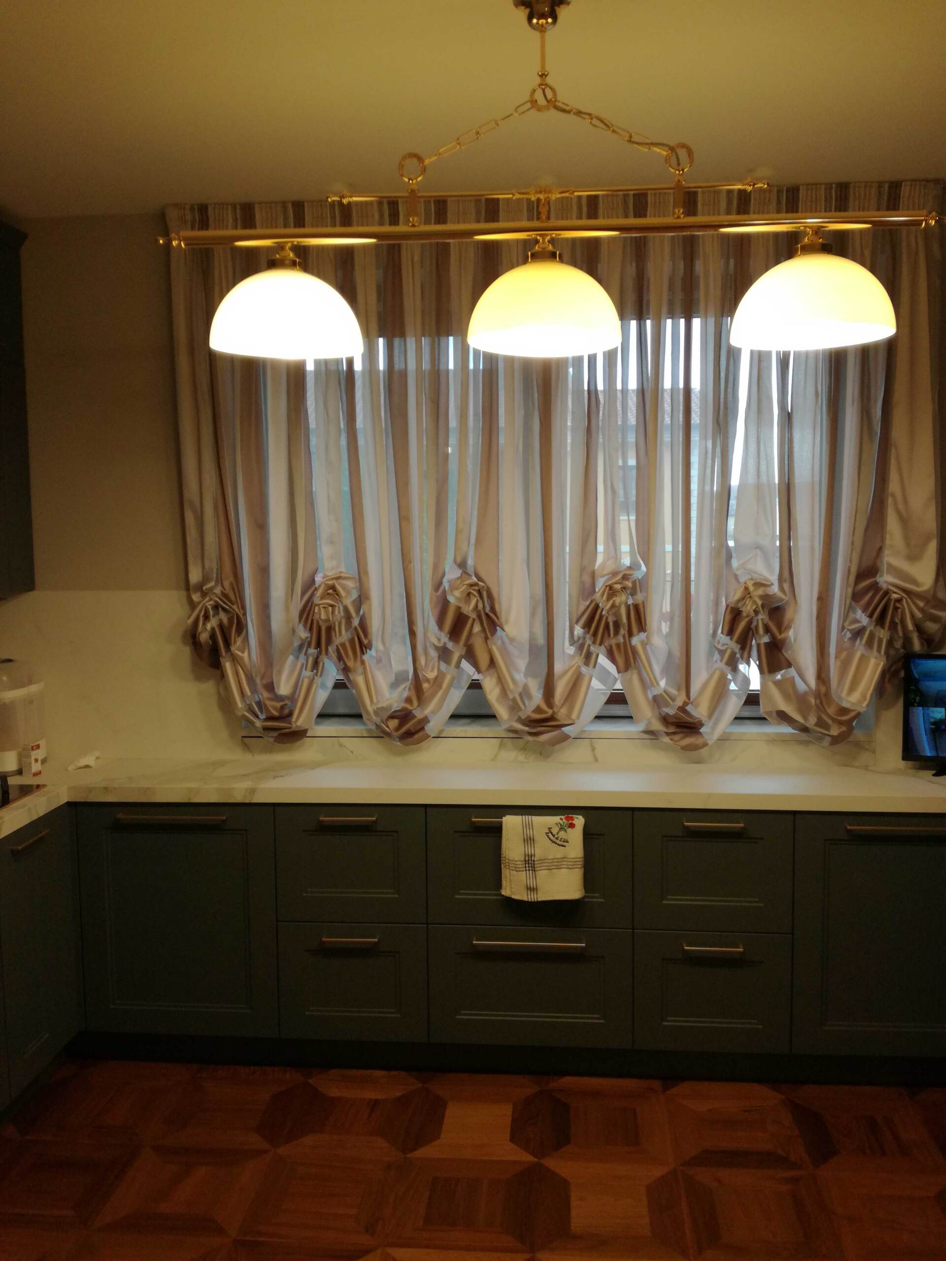 tenda per interni dallo stile classico