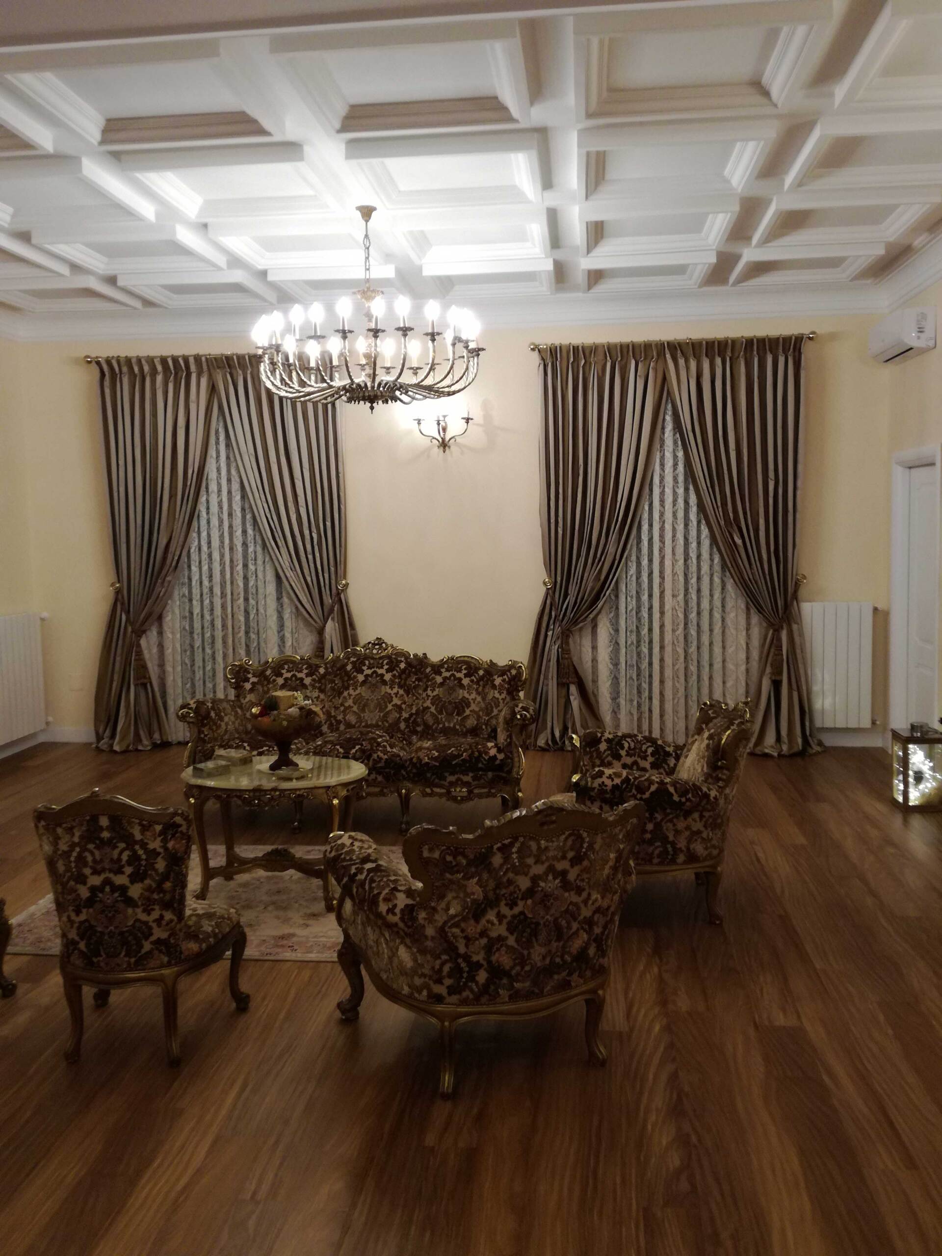 tende per interi stile classico