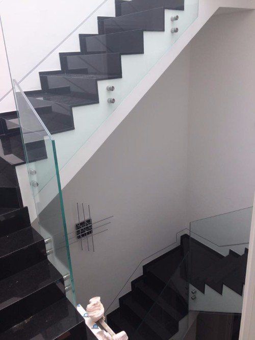scale con vetrata di sicurezza