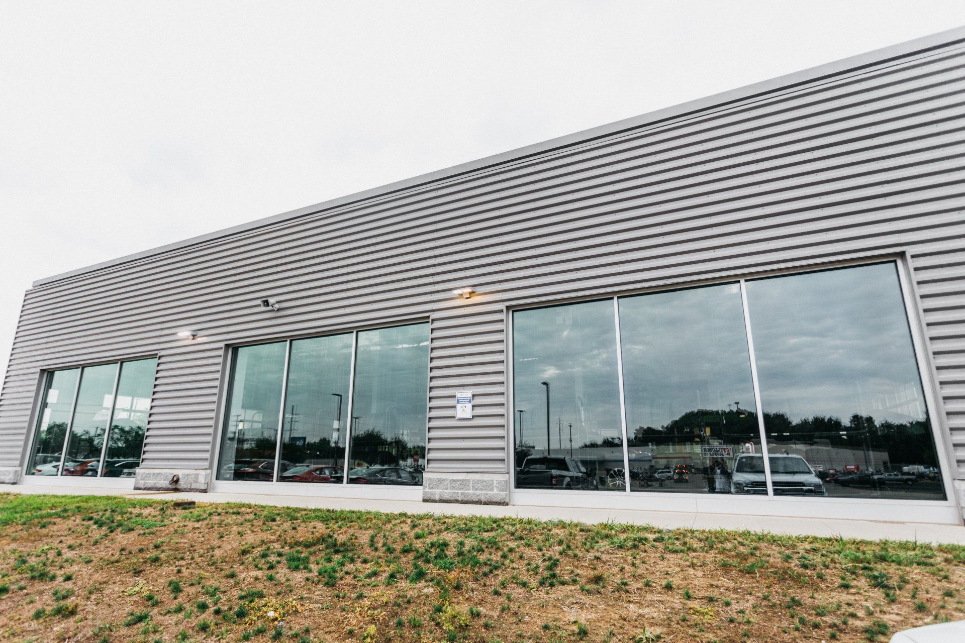 Wall With Three Glass Window — Willoughby, OH — Euclid Glass & Door