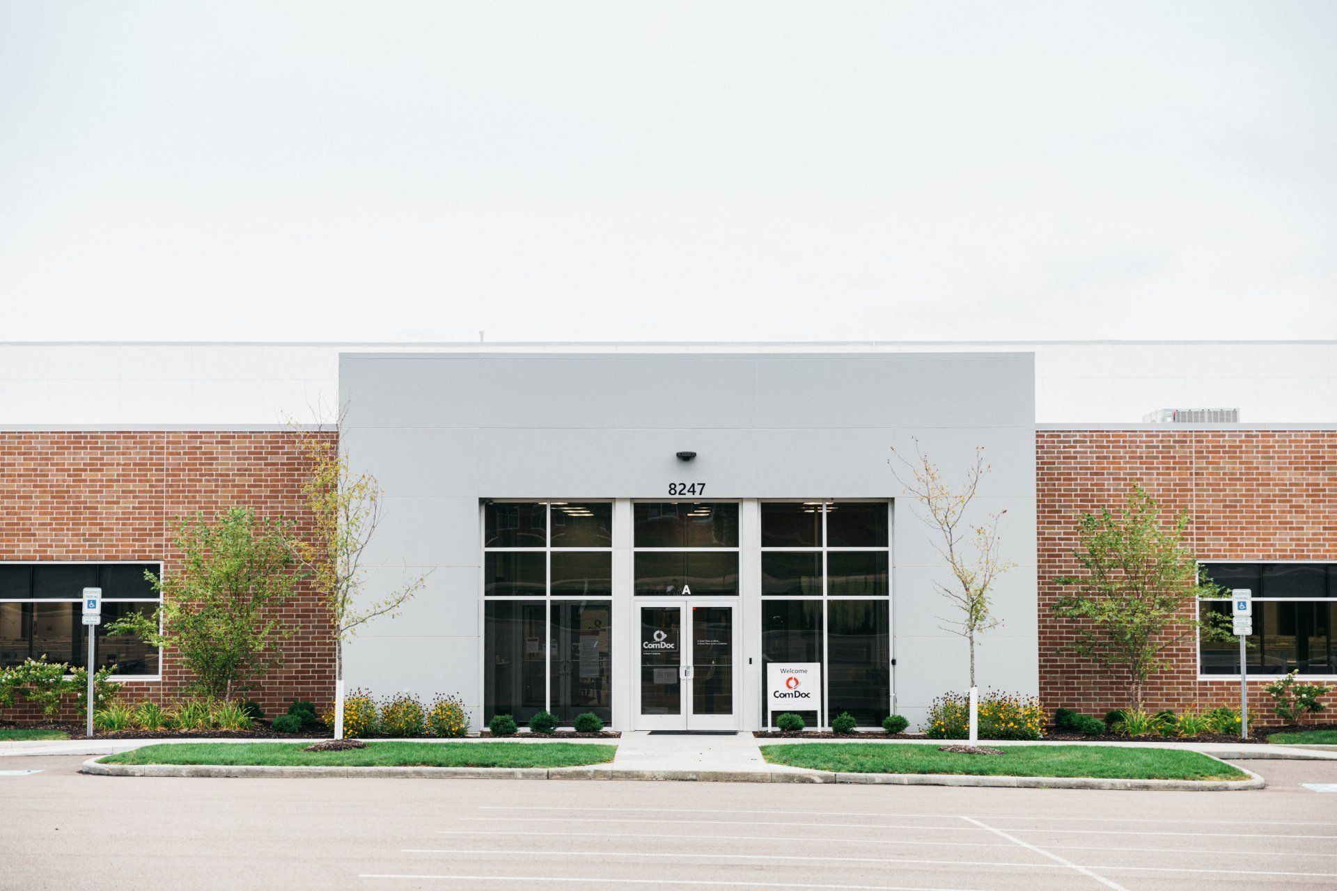 Com Doc 8247 — Willoughby, OH — Euclid Glass & Door