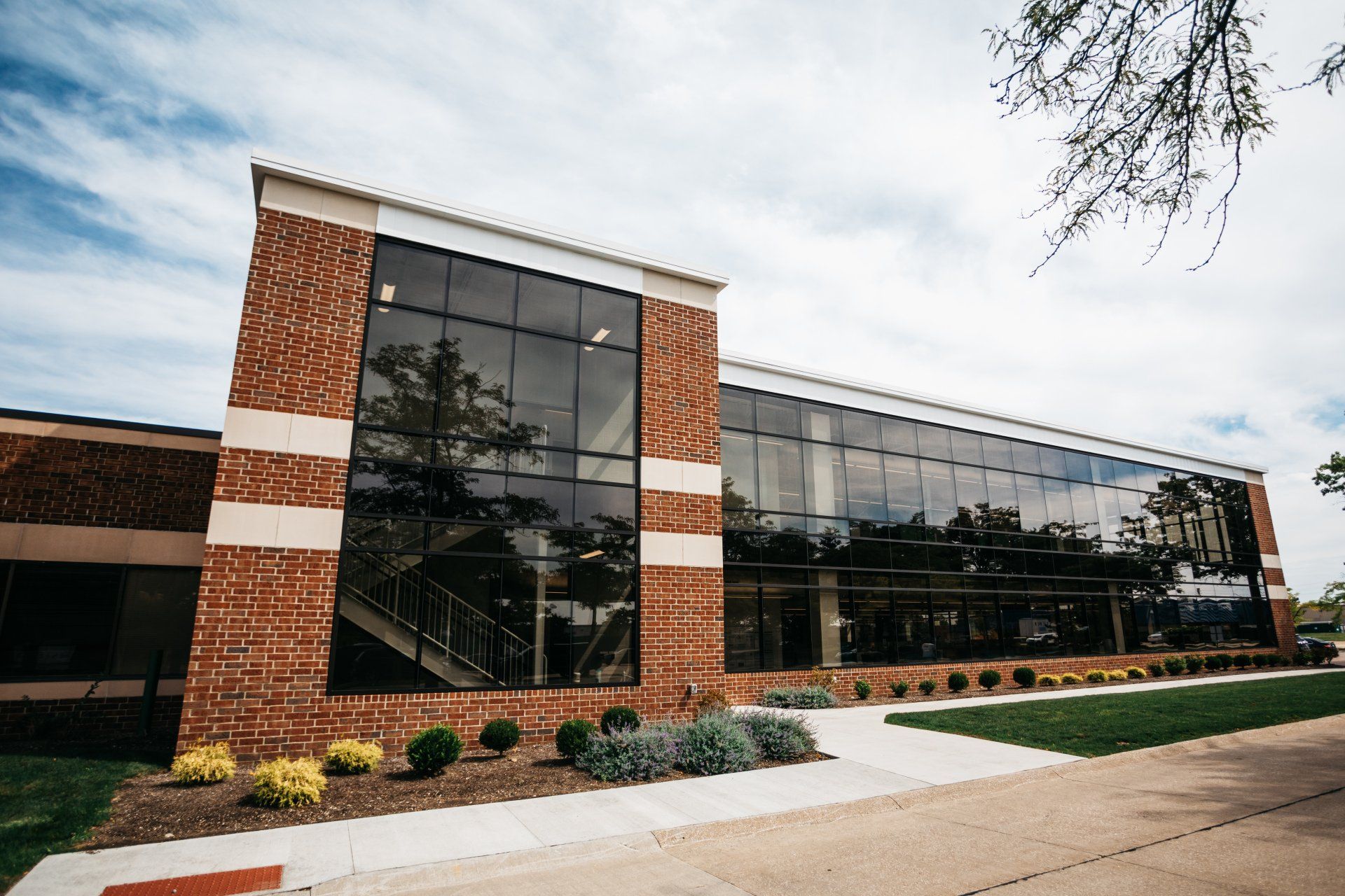 Front View Of A Building With Glass Windows — Willoughby, OH — Euclid Glass & Door