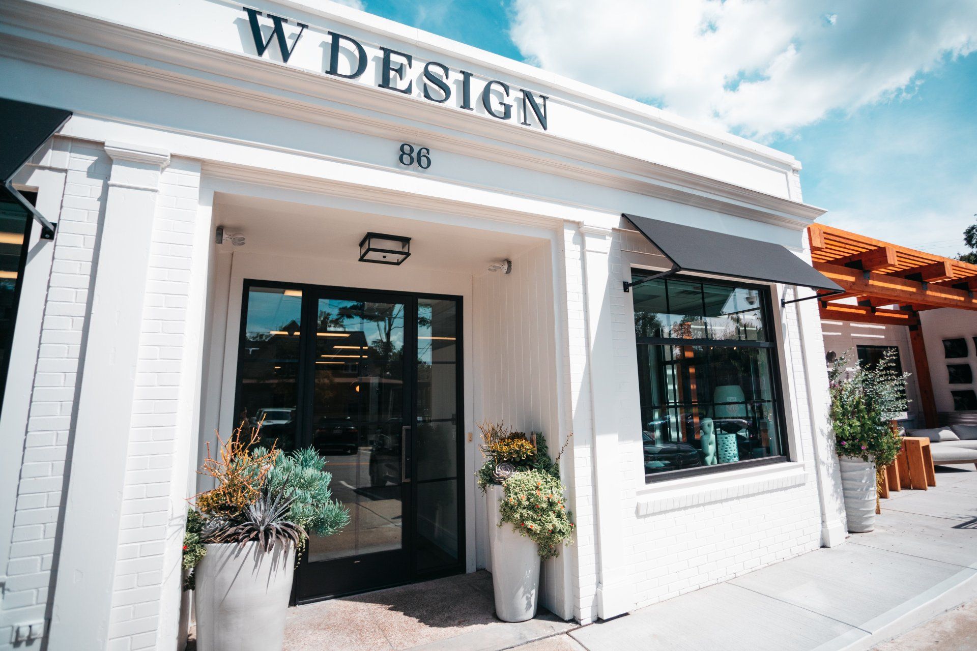 W DESIGN 86 Building — Willoughby, OH — Euclid Glass & Door