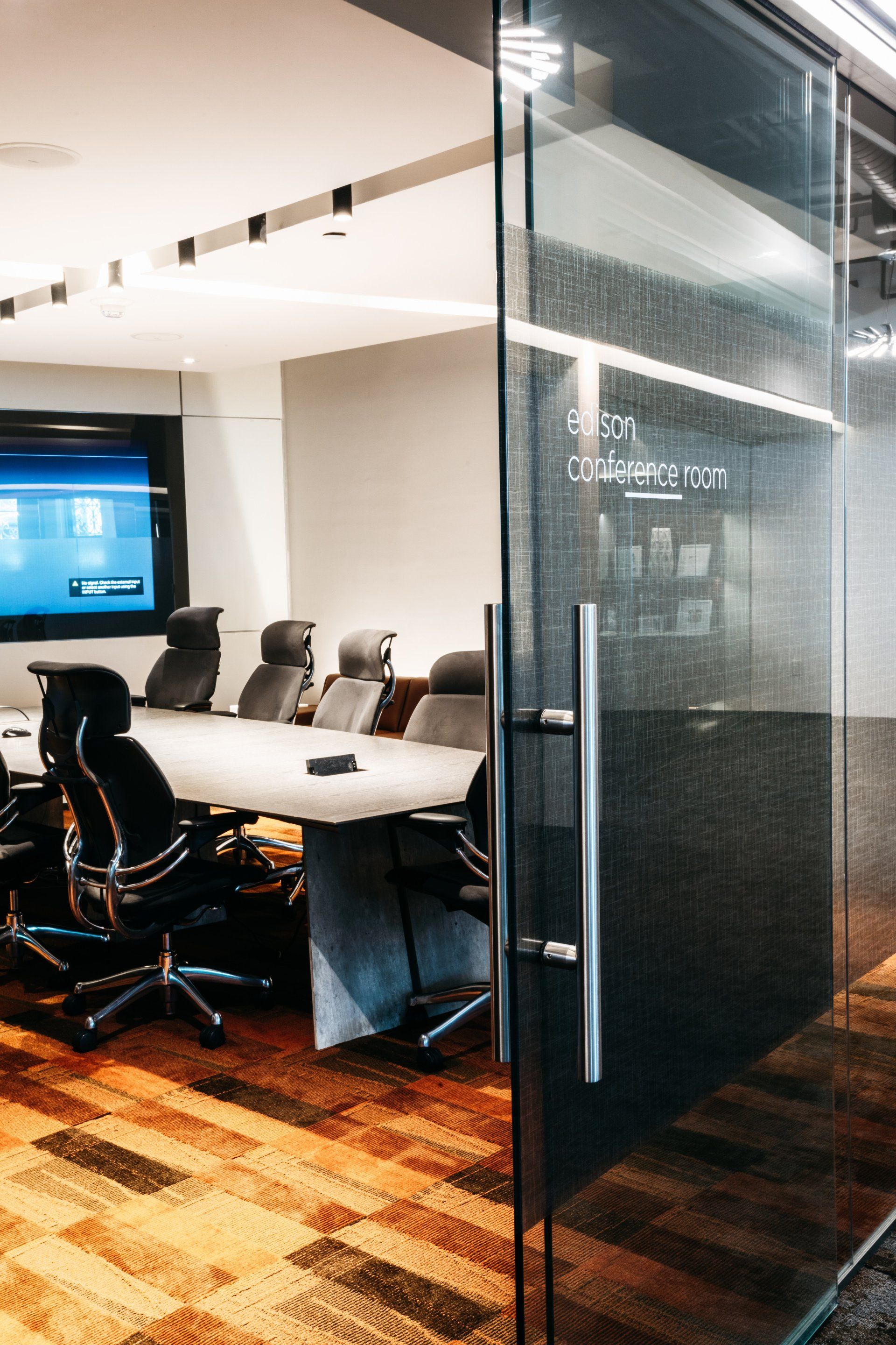 Conference Room With A Carpet Floor — Willoughby, OH — Euclid Glass & Door