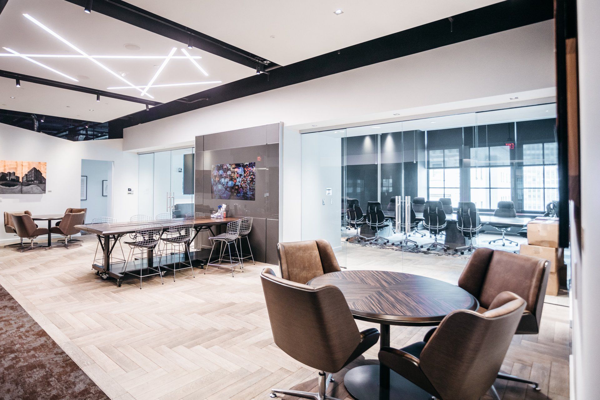 Modern Lounge — Willoughby, OH — Euclid Glass & Door