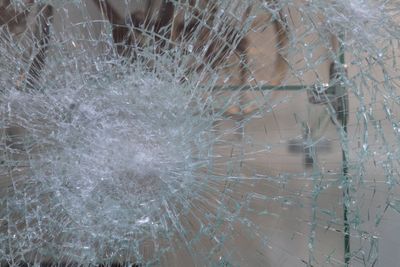 Shattered Glass Window — Willoughby, OH — Euclid Glass & Door