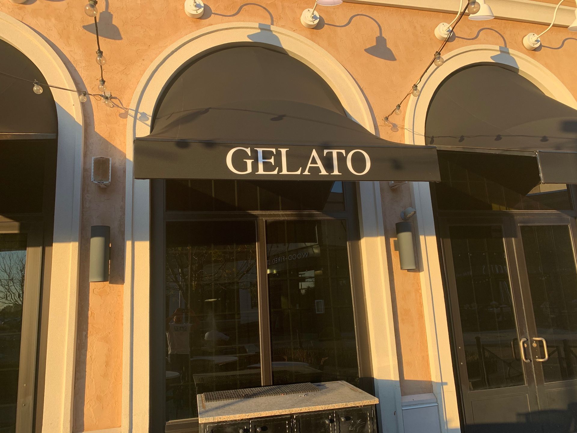 A garage door with graffiti on it that says