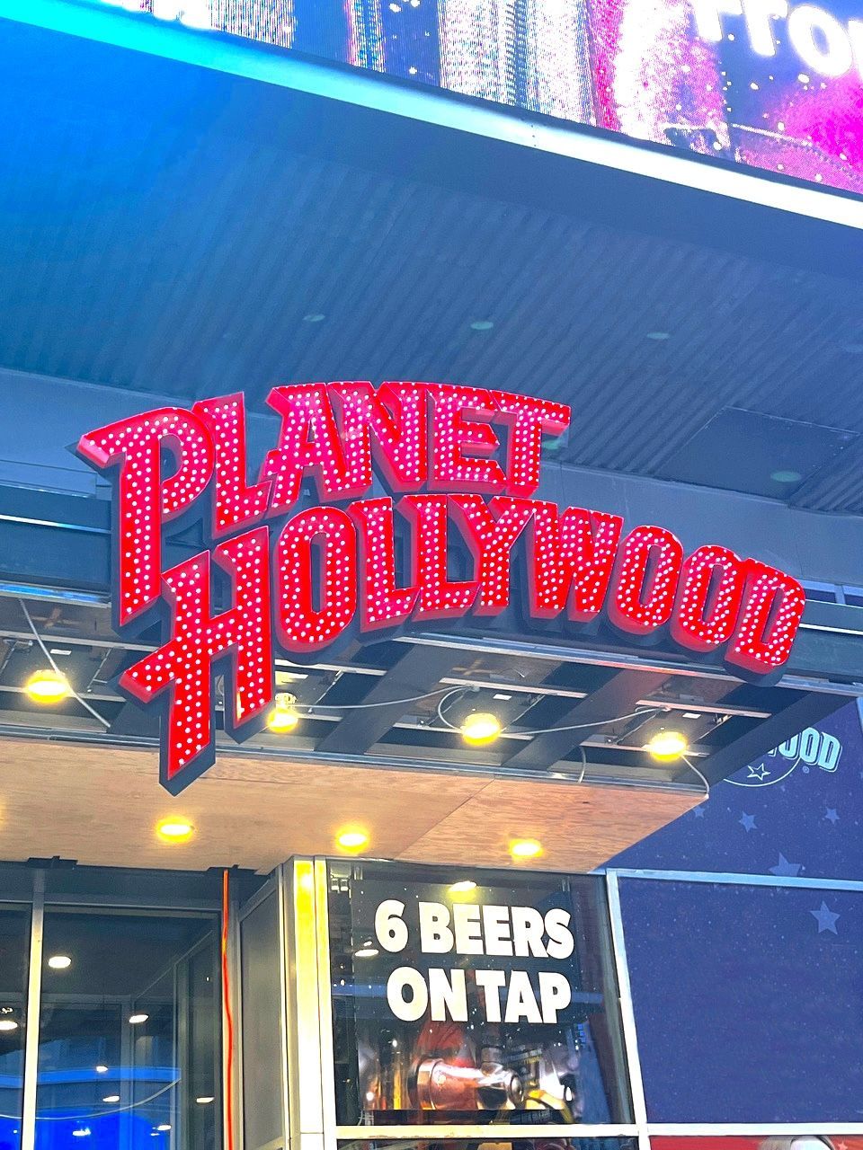 Planet hollywood has 6 beers on tap