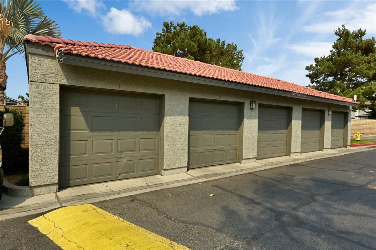 Photo of Corona Pointe Resort garages