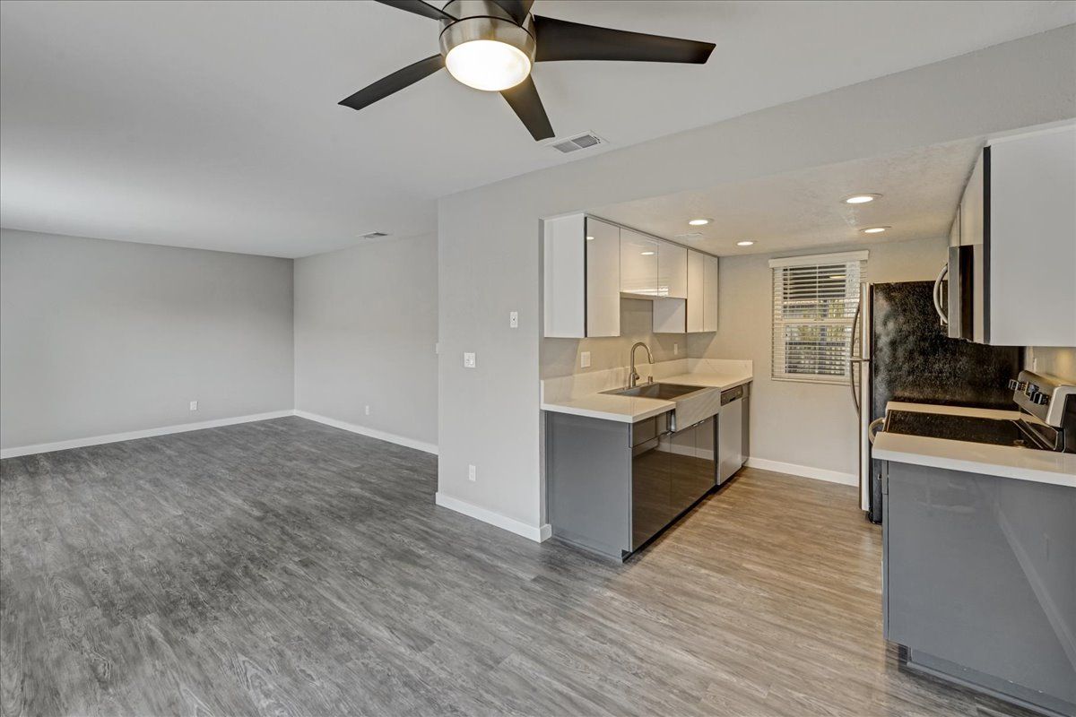 Photo of Corona Pointe Resort living room