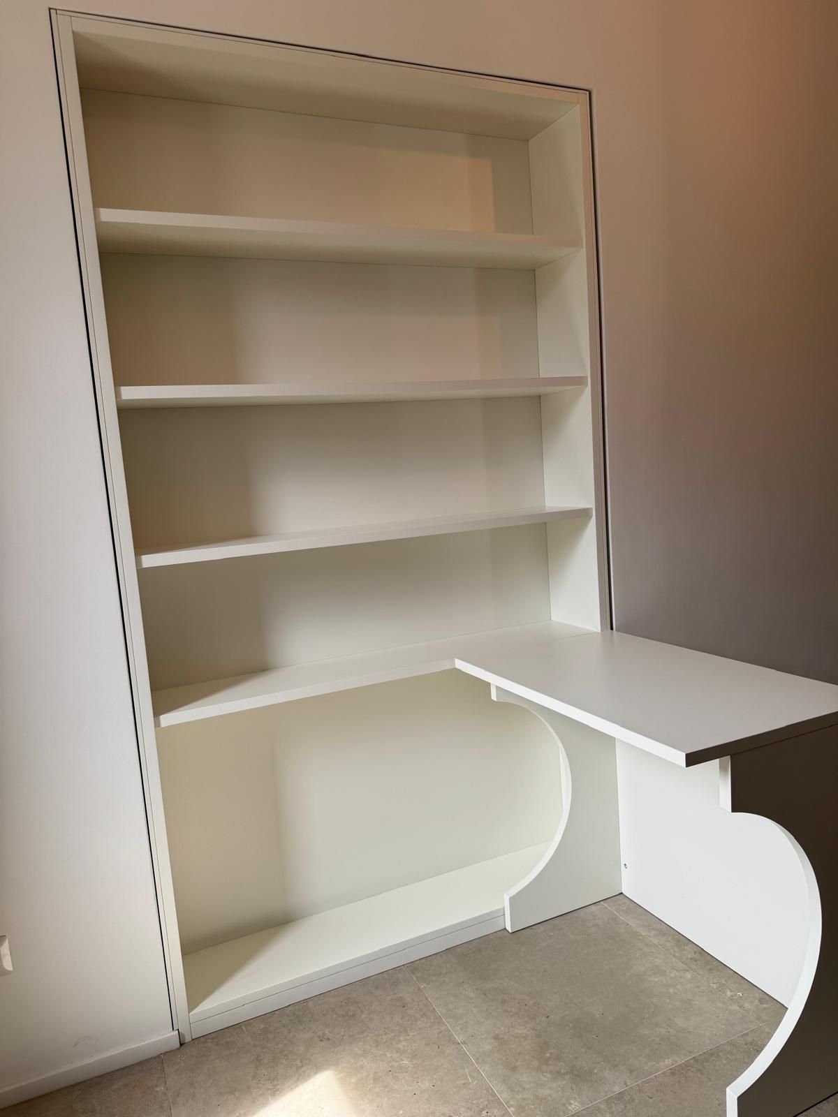 libreria con scrivania accorpata