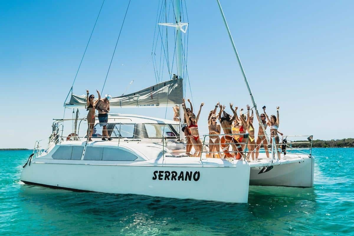 SERRANO | From $400 Per Hour | 20 Guests
