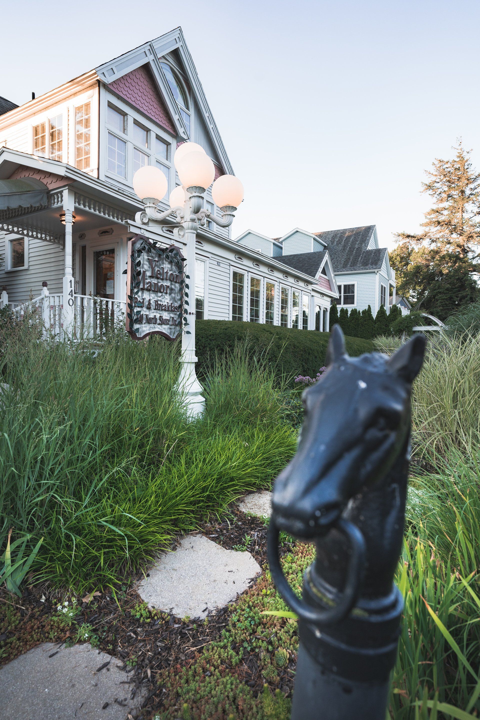 Yelton Manor Hotel Bed And Breakfast - South Haven's Best