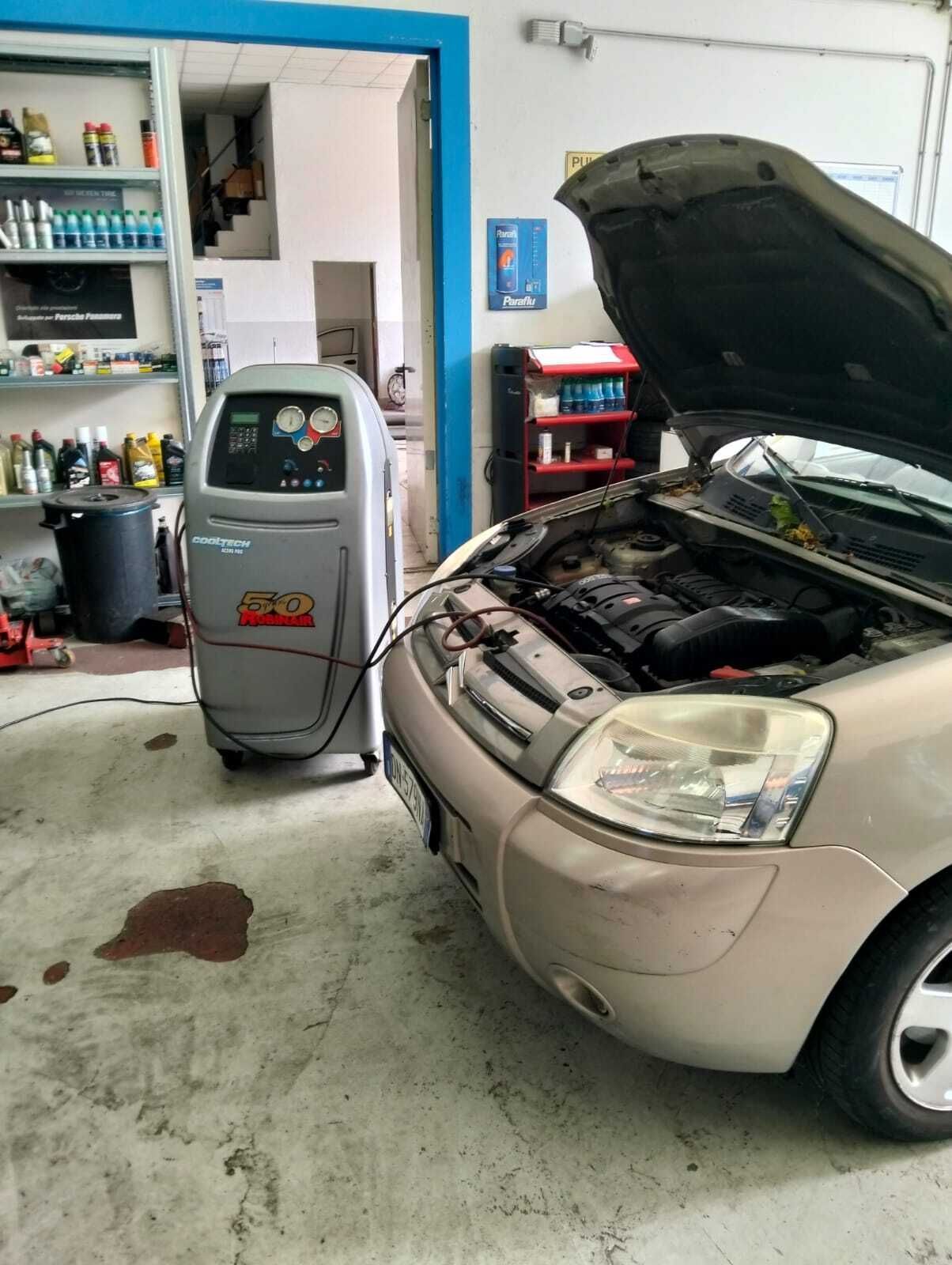 Controllo meccanico di una vettura