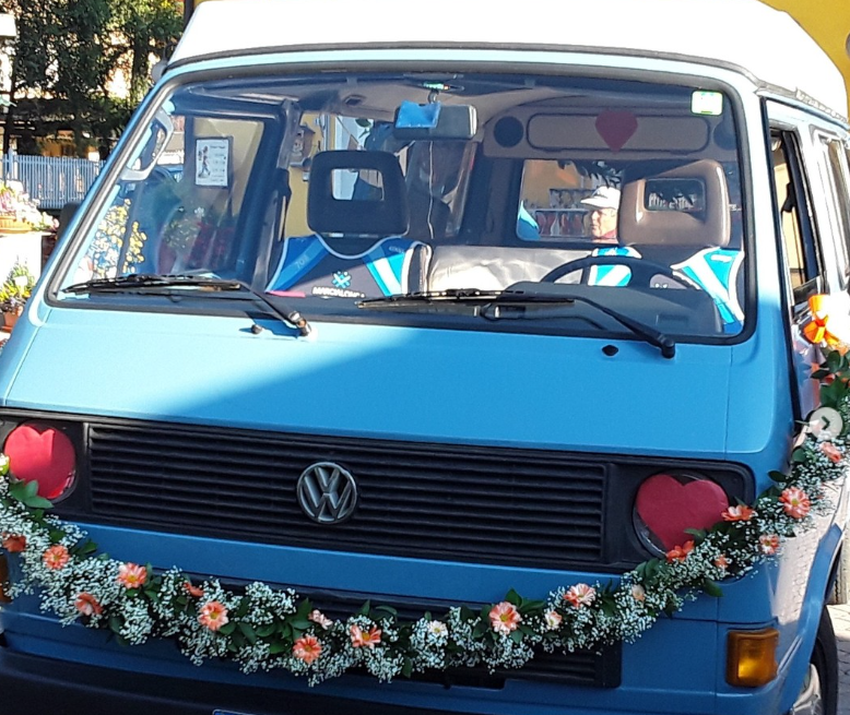 decorazione auto matrimonio