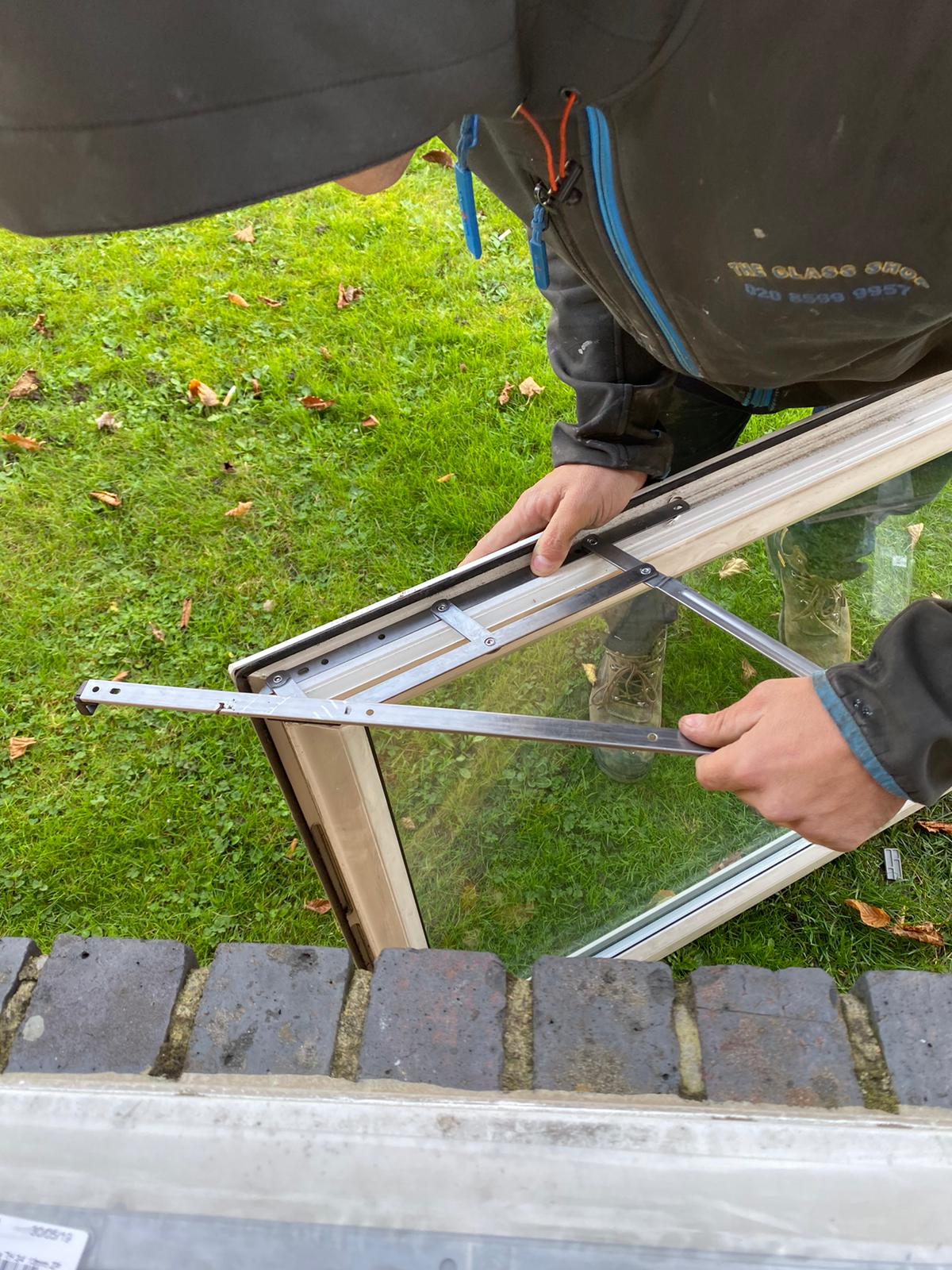 We replace UPVC window hinges in Upminster and Cranham. We repair UPVC window hinges in elm park. We remove old UPVC window hinges in barking and dagenham and replace with new. We repair glass for doors and windows in London. We cut glass to customised sizes for timber doors. We cut glass to measure for front entry doors with all different types of glass. We supply and fit frosted glass in Barking and Dagenham.