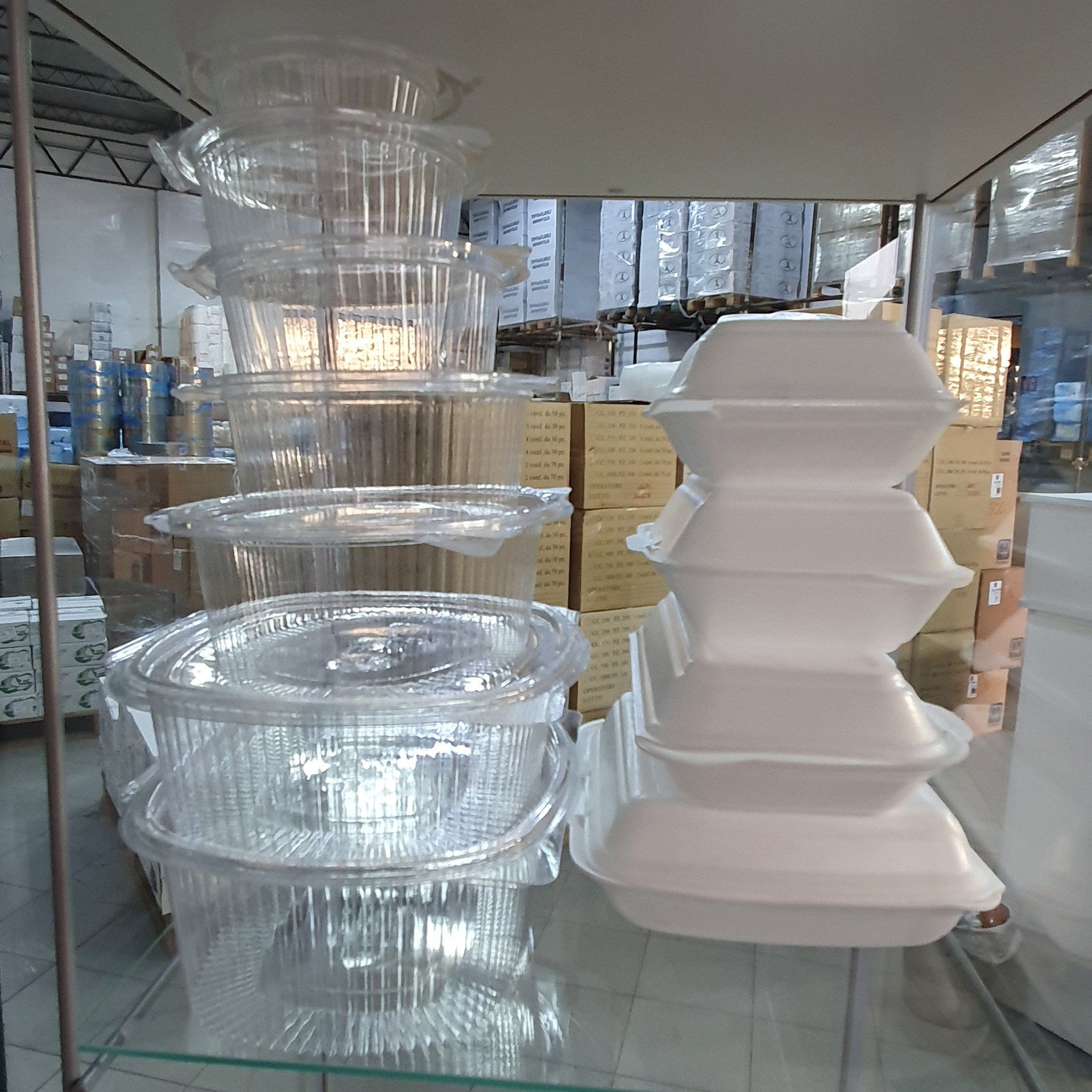 imballaggi in carta e plastica