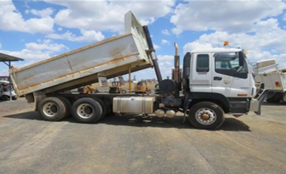 Isuzu Giga Tipper 2006 — Expert Builders in Innisfail, QLD