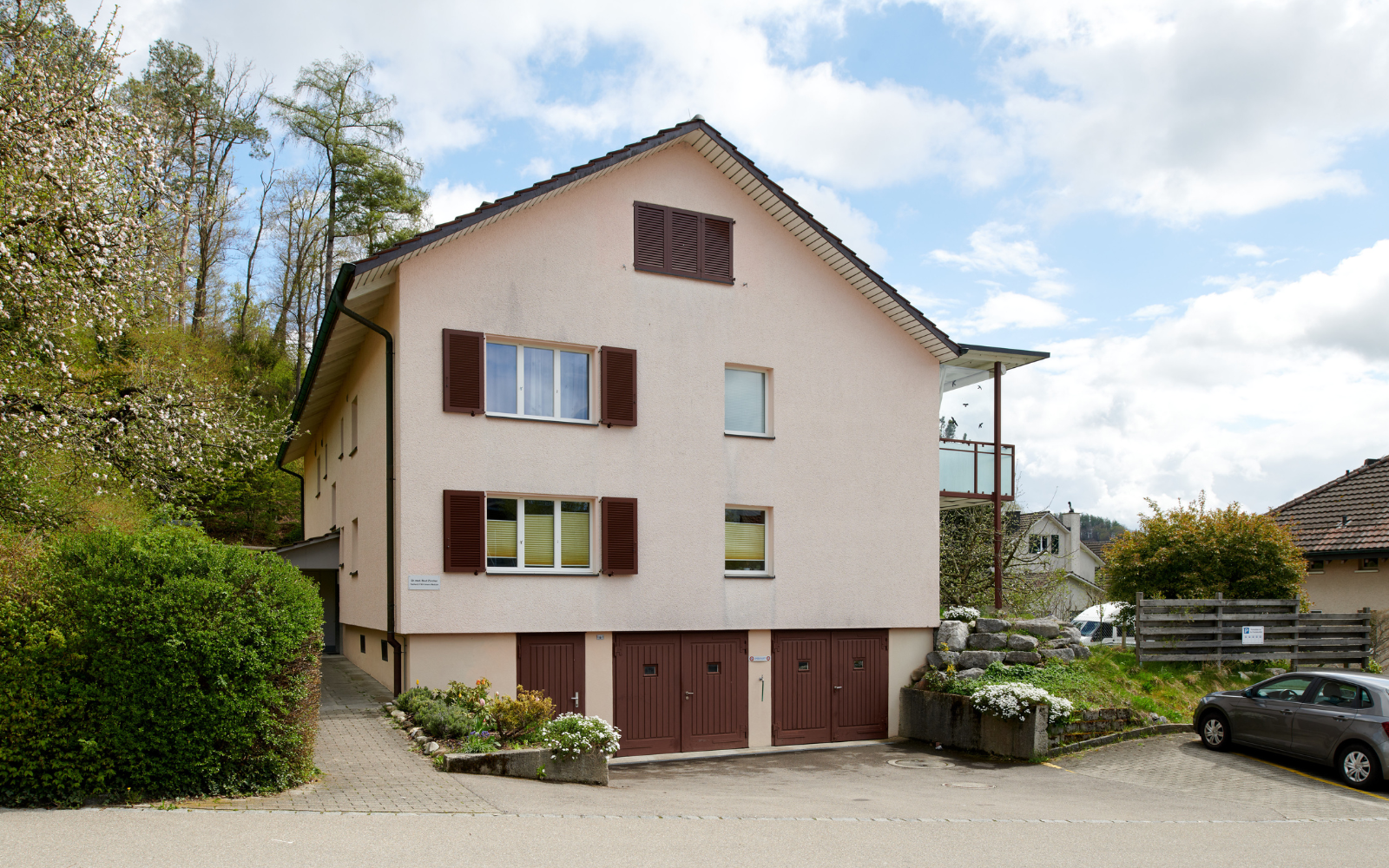 Hausarztpraxis Dr. med. Beat Zürcher an der Bergstrasse 8 in Elgg.